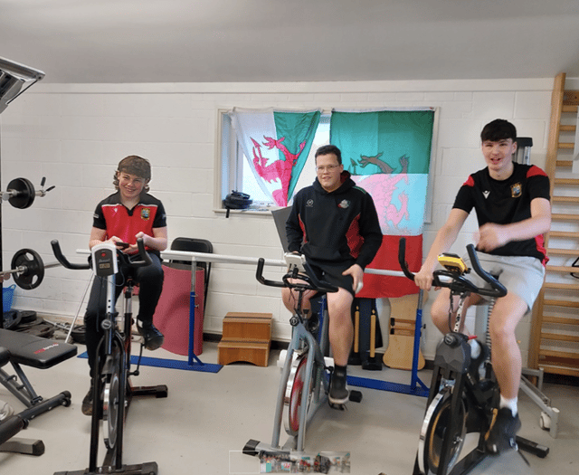 Brecon RFC youth teams raise thousands through 24-hour cycle challenge