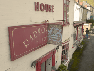 MP Fay Jones supports New Radnor community pub share offer launch