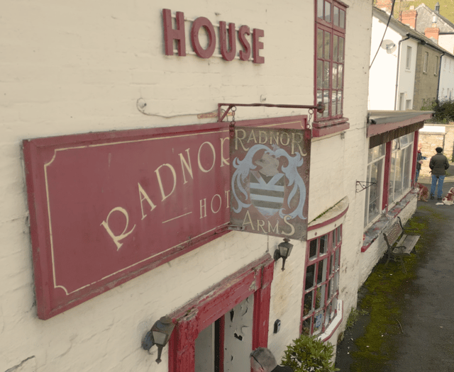 MP Fay Jones supports New Radnor community pub share offer launch