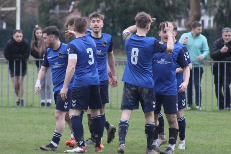 Builth Wells v Llandrindod Wells