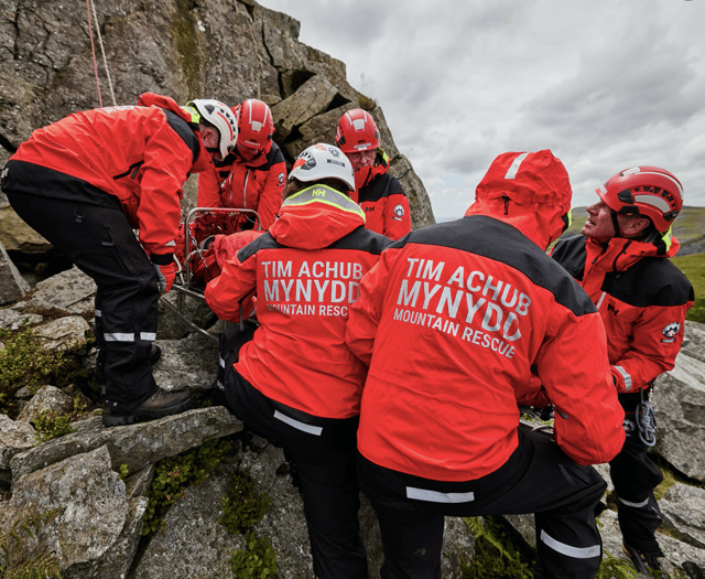 Mountain rescue team assists walker experiencing seizure