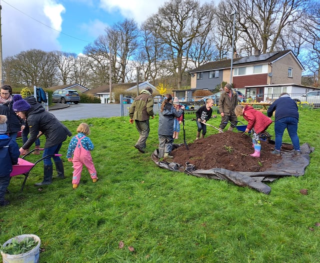 Sennybridge residents create community garden