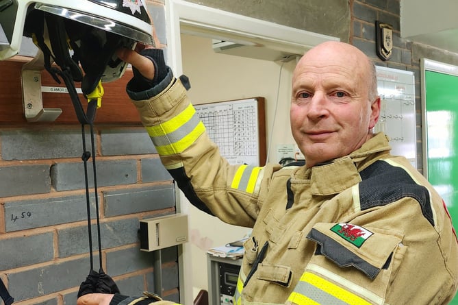 Watch Manager Steve Amor is hanging up his helmet after 35 years as a firefighter