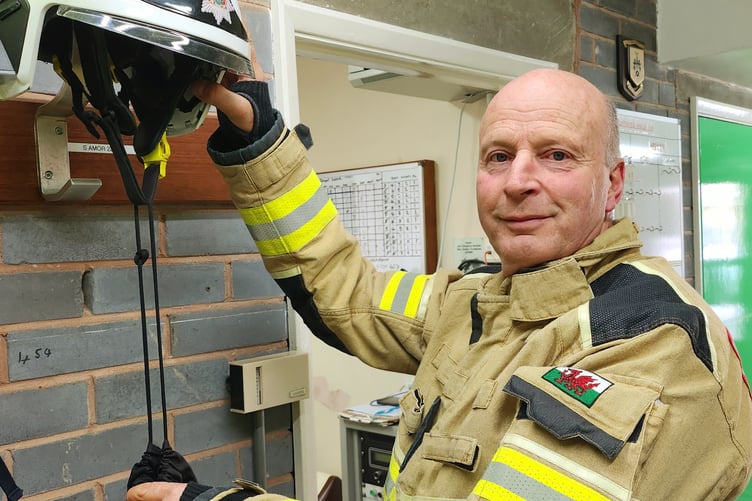 Watch Manager Steve Amor is hanging up his helmet after 35 years as a firefighter