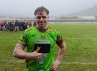 Drovers keep first place hopes alive