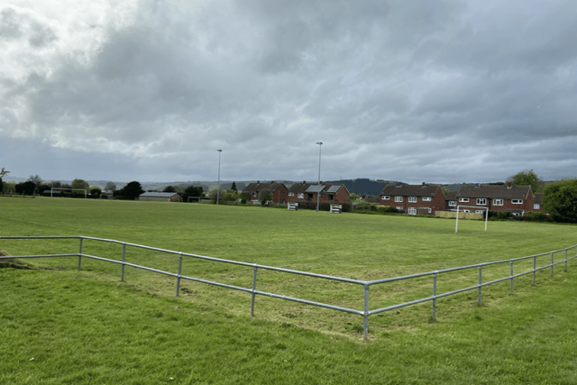 Football coaches to walk 76 miles to raise money for juniors