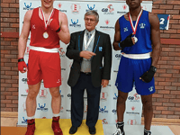 Success for Brecon boxer Dan