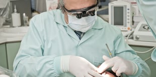 Dentists highlight the harmful effects of smoking on oral health
