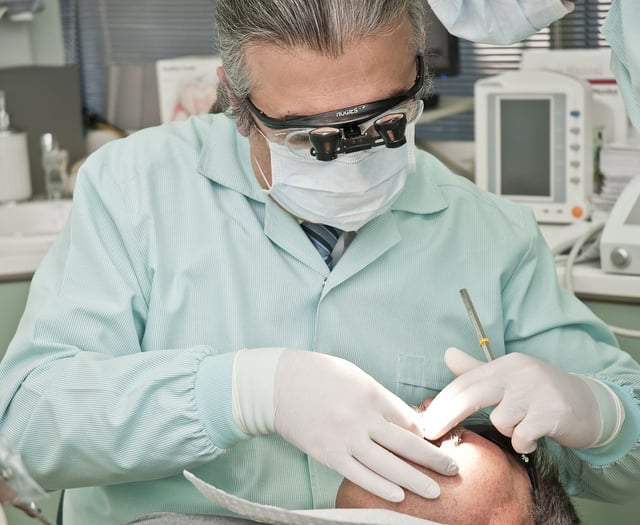 Dentists highlight the harmful effects of smoking on oral health