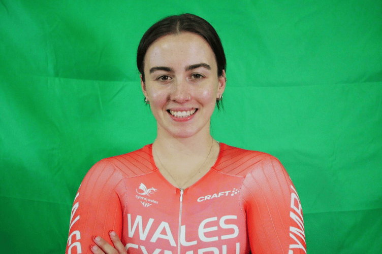 Cyclist Lowri Thomas