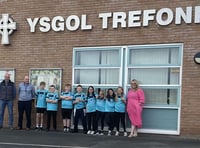 Sponsorship lands school sports team with new kit