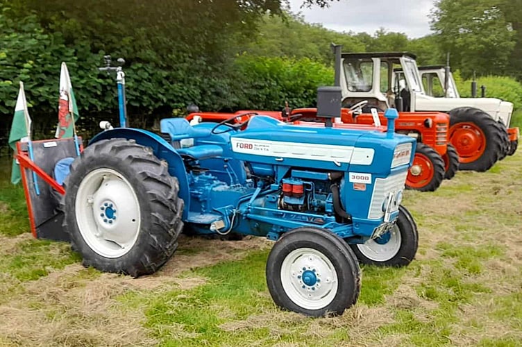 Evan Lewis' Ford 3000 on display