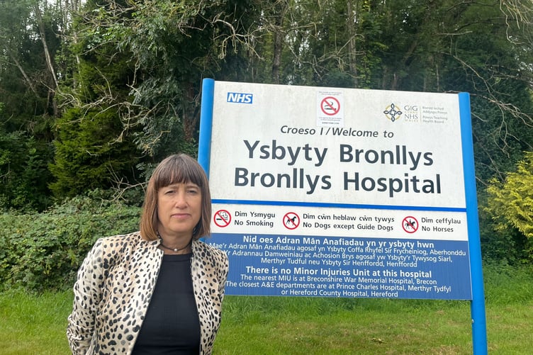 Jane Dodds MS outside Bronllys Hospital