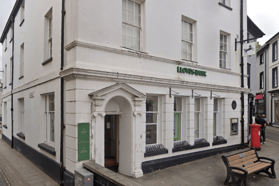 The Brecon branch of Lloyds will close on February 11, 2025