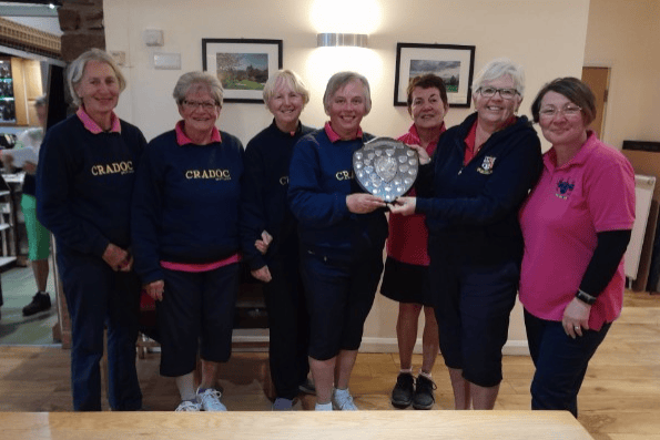 Brecon Ladies Captain, Jenny Lewis presenting the shield to Cradoc Team Captain, Diane Davies