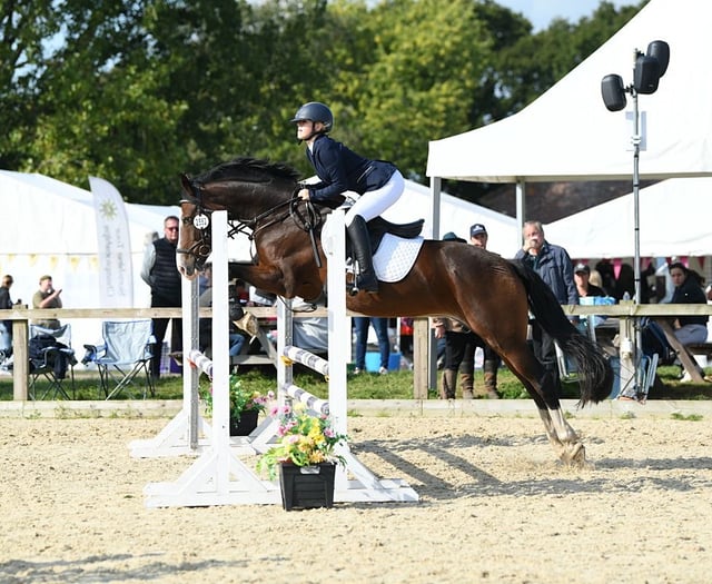 Penybont teen shines at horse show