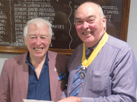 Builth Rotary donates £500 to Wye walk fundraiser