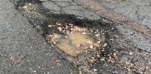 Councillor questions Welsh Government’s pothole figures