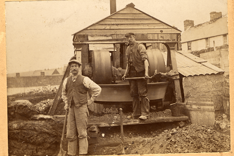 Workmen on a construction site from the early 1900s