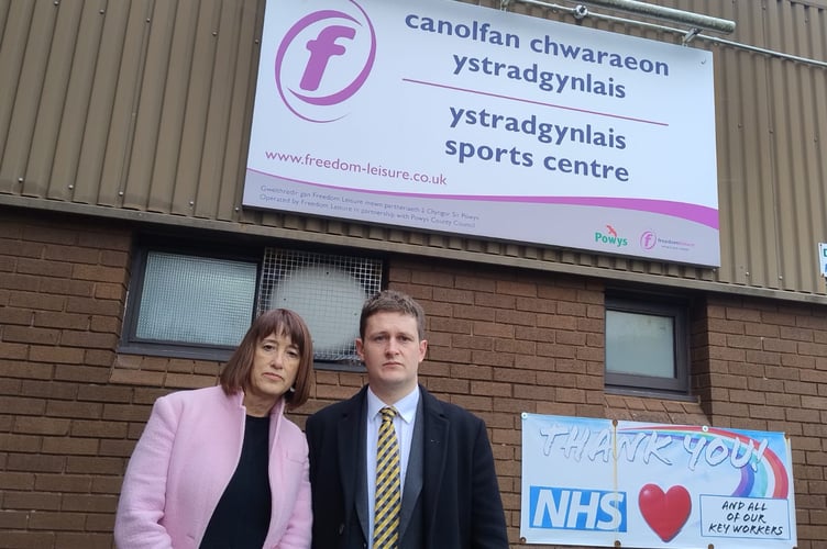The Liberal Democrats and Conservatives have launched a petition to save leisure centres in Powys. 