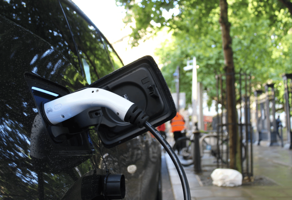 Powys asks public on EV charging plan