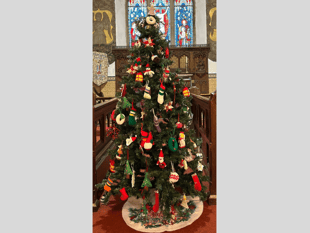 WI carol service fills Llanfrynach church