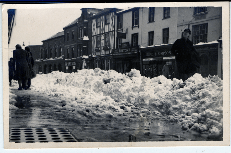 Brecon High Street in winter 1963