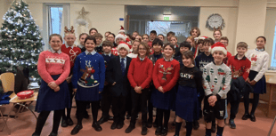 Pupils spread Christmas cheer at Brecon hospital