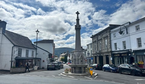 A40 resurfacing in Crickhowell begins April 27