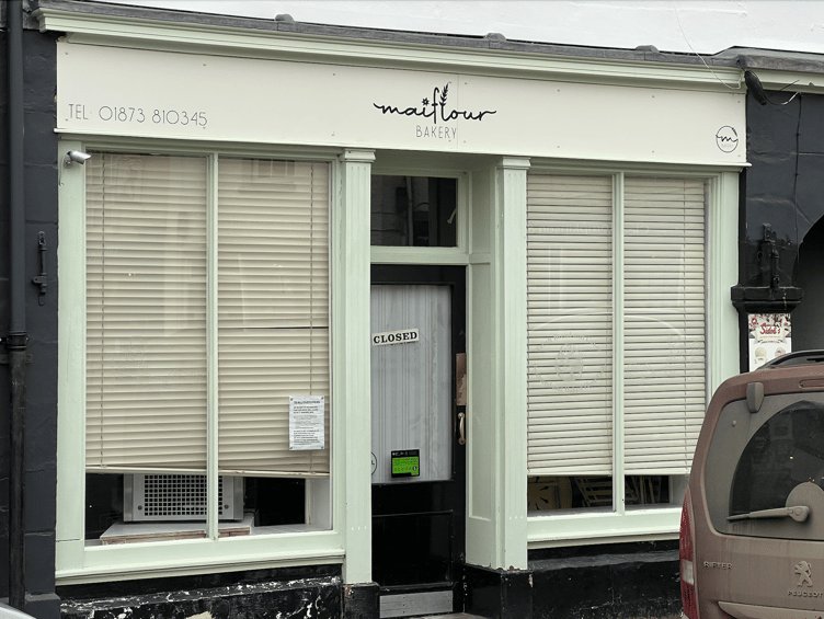 A popular bakery on the high street of Crickhowell has closed its doors, citing ‘external pressures’.