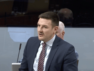 Evans criticises Welsh Government decision on Bluetongue strategy