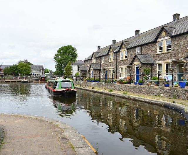Call for volunteers to help keep Brecon Canal alive for wildlife