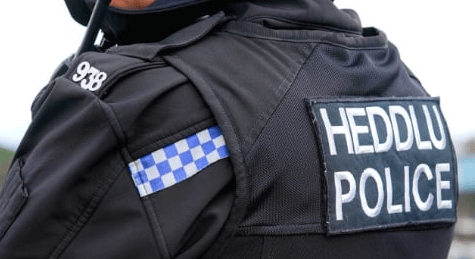 Two people hospitalised after A4078 Talgarth collision