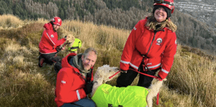 Central Beacons Team rescues stranded dogs, Dougal and Nellie