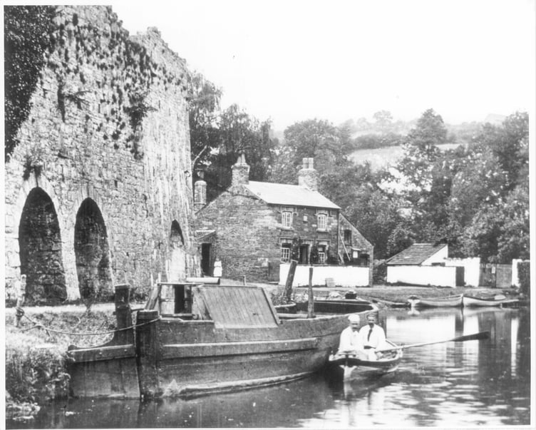 A scene from the past along the canal at Llangattock