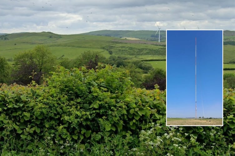 Looking towards where the weather mast could be built, from the A44 road. Inset is what the mast could look like