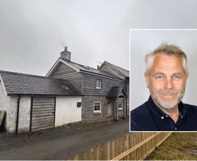 ‘Dolau, not Doli’ - councillor corrects planner’s mispronunciation