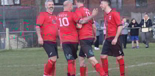 Royals share spoils with nine-man Tranch