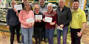Quiz and curry night raises more than £1,100 for charity