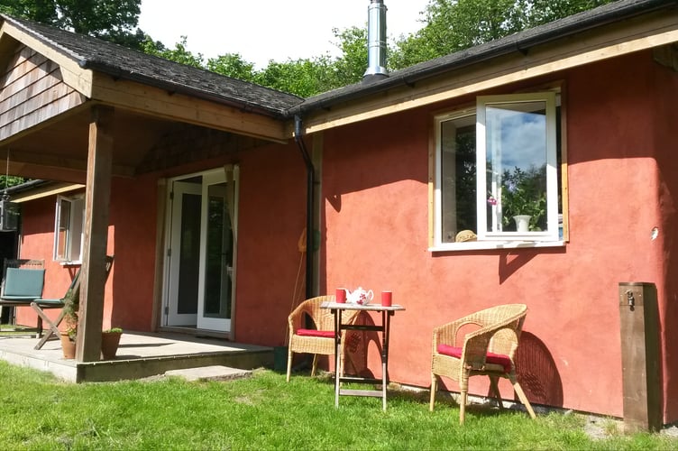 Straw Cottage.