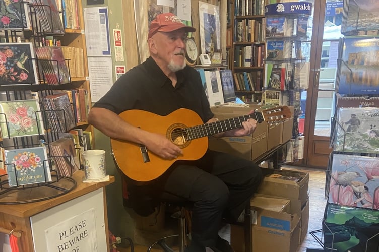 Llani Live showcases a diverse mix of music, art, and literature