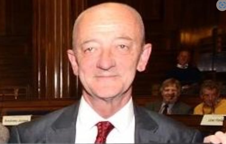 Former council chief executive Jack Straw is returning to Powys in a mentoring role as a new, councillor-free board meets behind closed doors to tackle education failings