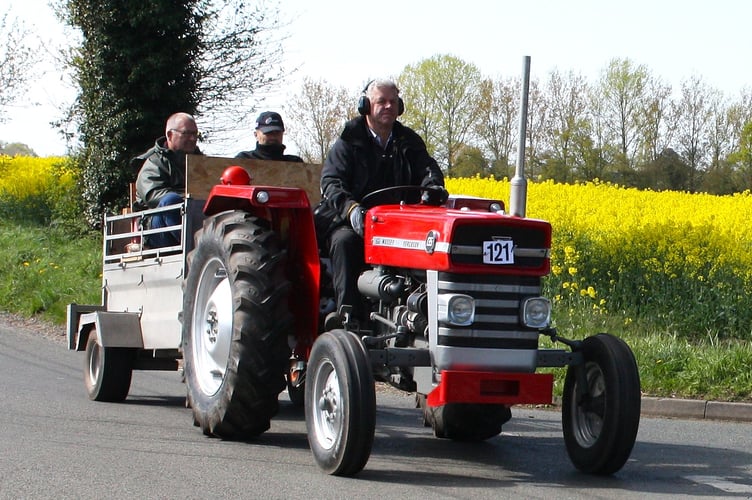 Simon Orrells and friends of Kingsland with his MF 135