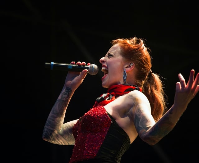 'Stars in Your Eyes' kicks off Llandovery Carnival festivities!