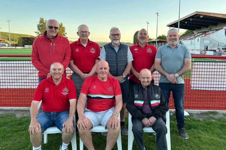 Back row, left to right: Nigel Clarke, Dai Thomas, Alan Walters, Wyn Morgan, Geraint Williams. Front row: Handel Davies, Tony Williams, John Davies