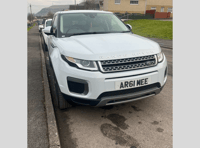 Range Rover stolen in broad daylight from car park