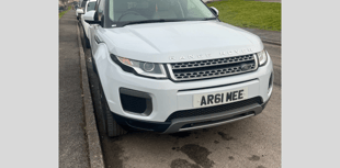 Range Rover stolen in broad daylight from car park