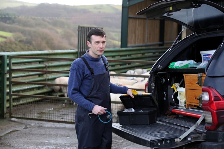 Vet Joe Angell at Pendre Fawr Farm, Melin Y Wig