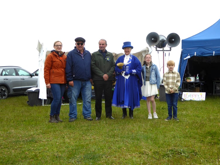 Show Tresurer Lucy Stonebridge, Chairman Geoff Morgan, President Reg Bowen, Town Crier Jan Swindale, and the Show Prince and Princess