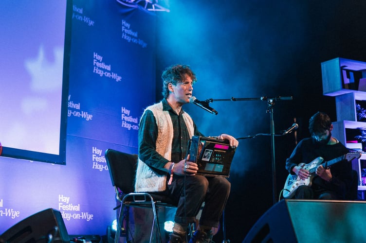 Mercury-nominated singer Sam Lee and his band perform at the 2025 Hay Festival. Credit: Sam Hardwick and Hay Festival.